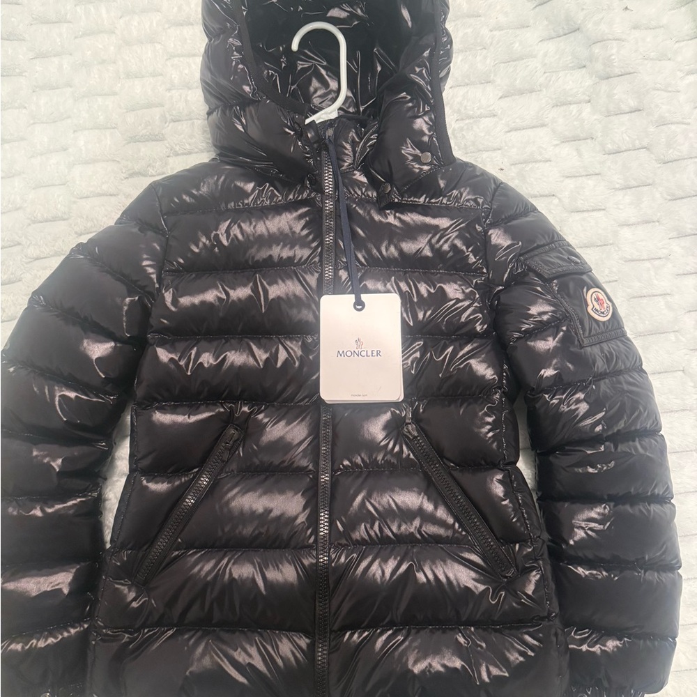 BRAND NEW! Moncler Women’s size 2 AVOCE GUIBBOTTO